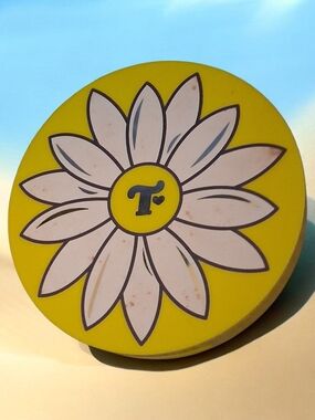 Trixie Cosmetics Yellow Flower Power Bronzer Compact